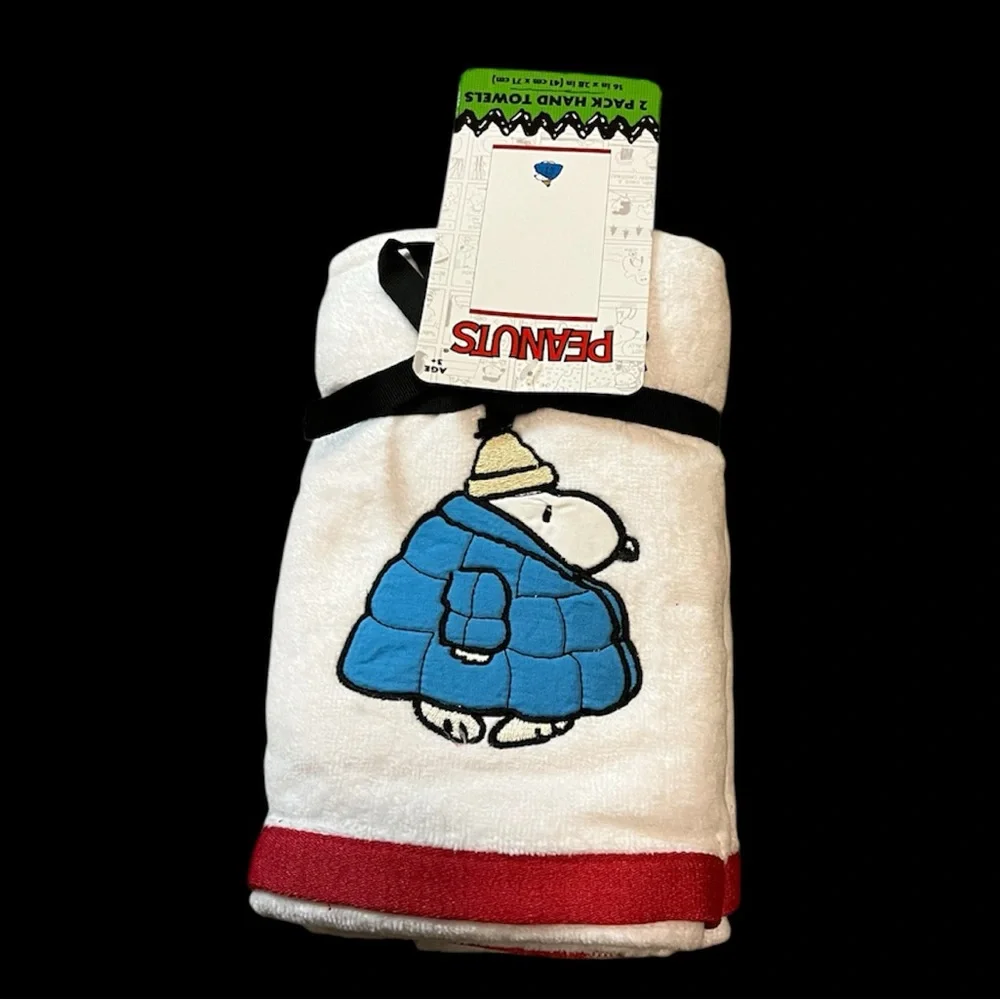 🆕 Peanuts Snoopy Puffer Coat Hand Towels 2 Pack